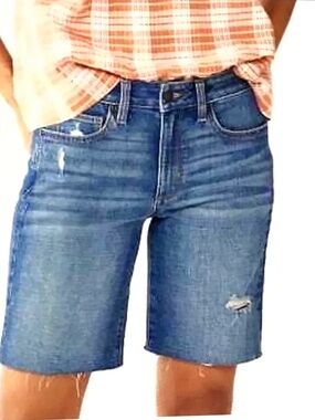 SONOMA Denim Shorts Bermuda High Rise Raw Hem Leslie Size 4 NWT
